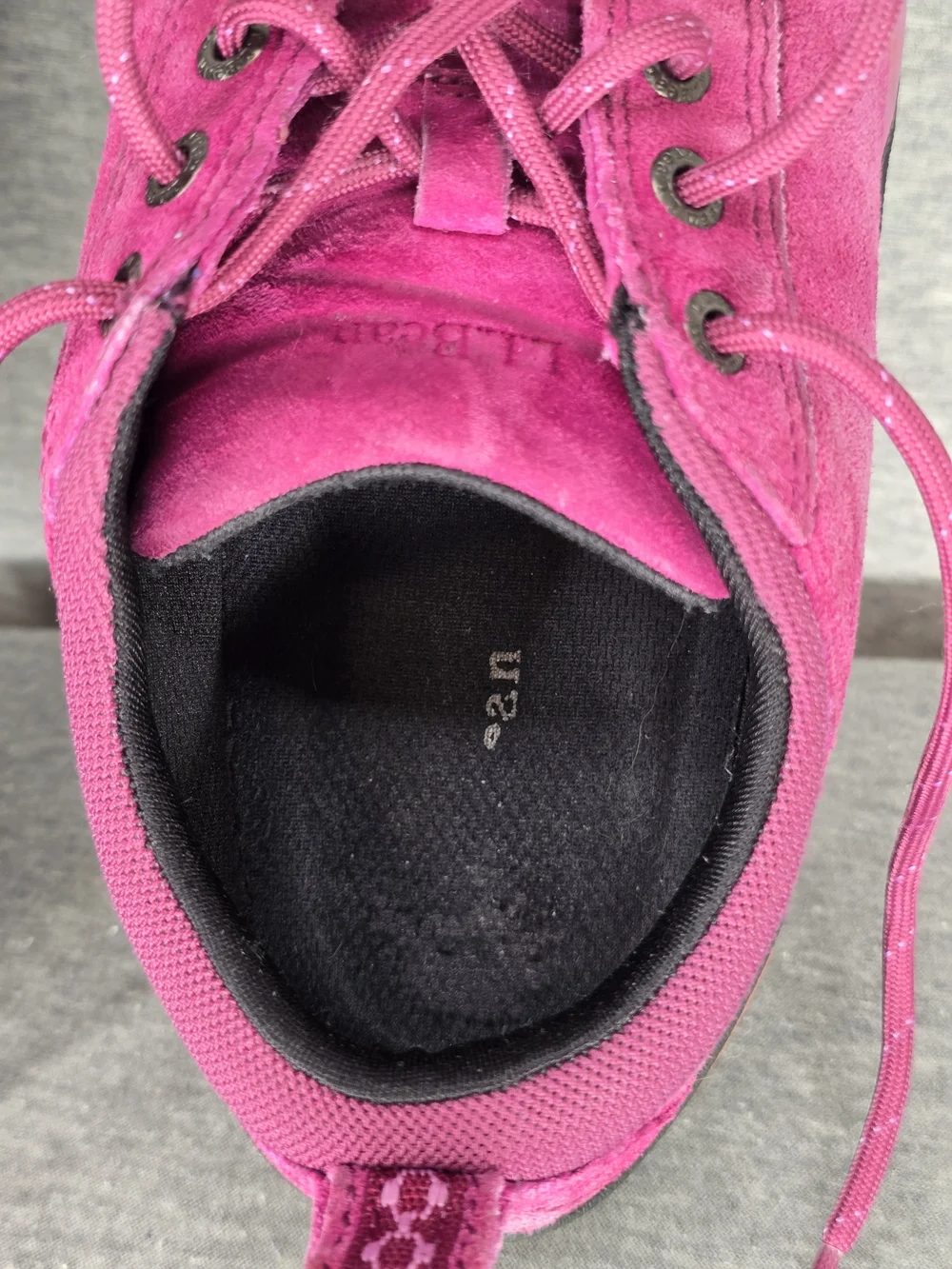 L.L. Bean Women's Size 7 Magenta Suede Lace-Up Sneakers - Picture 9 of 11